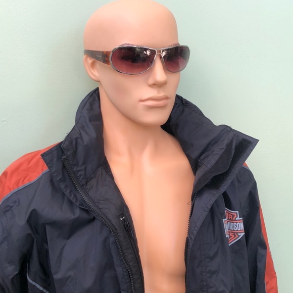 Prada Sunglasses - Picture 6 of 9